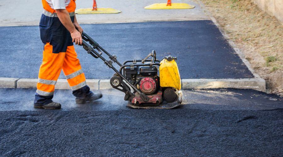 Professional gutter cleaning in Rising City, NE